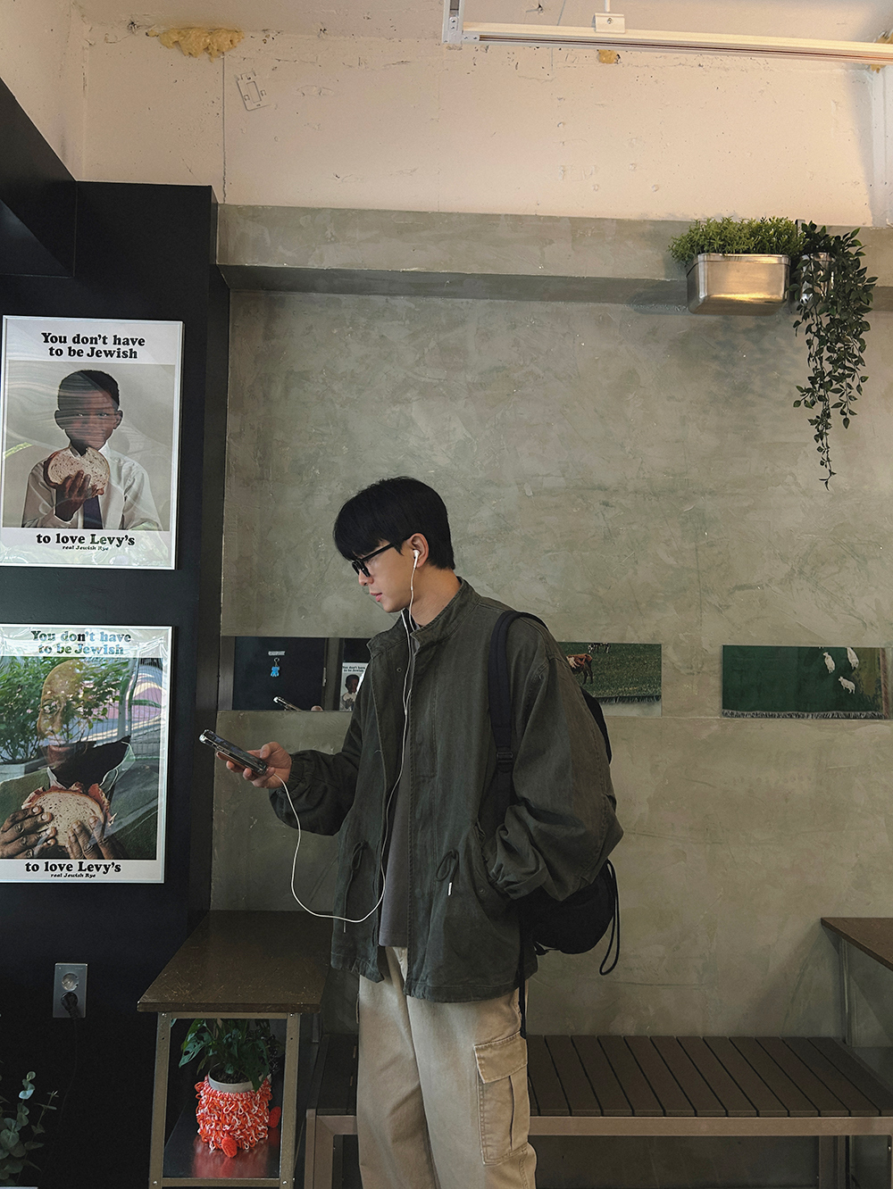 재킷 모델 착용 이미지-S1L8