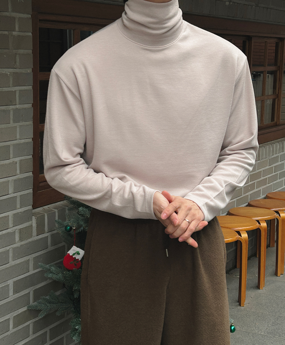 긴팔 티셔츠 모델 착용 이미지-S1L233