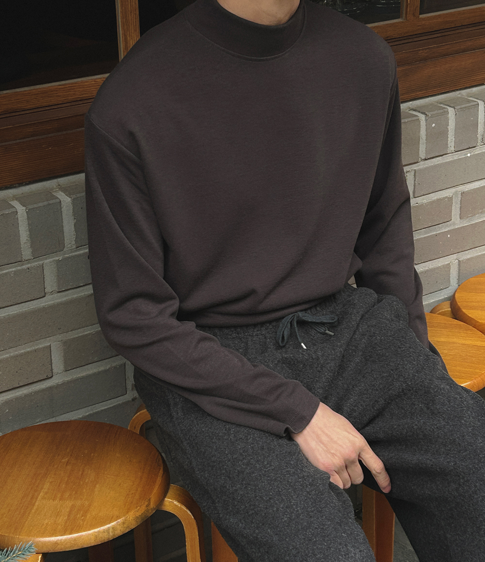 긴팔 티셔츠 모델 착용 이미지-S1L164