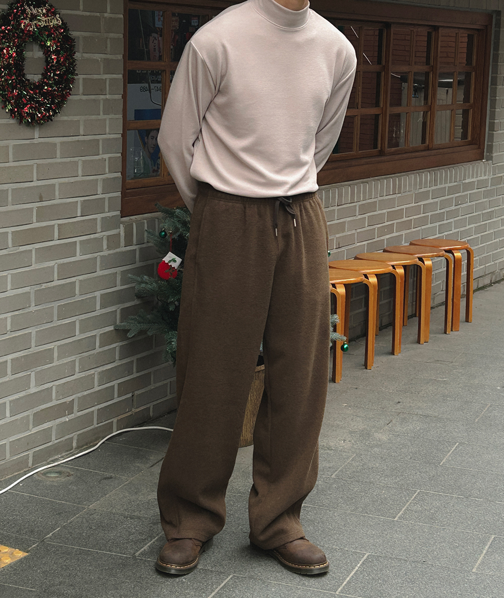 긴팔 티셔츠 모델 착용 이미지-S1L229