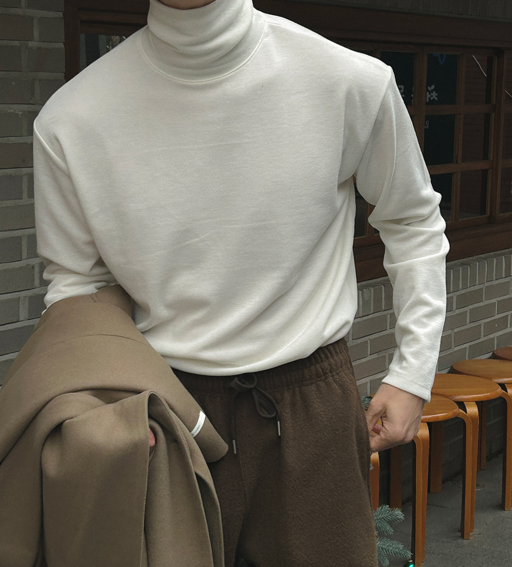 긴팔 티셔츠 모델 착용 이미지-S1L202