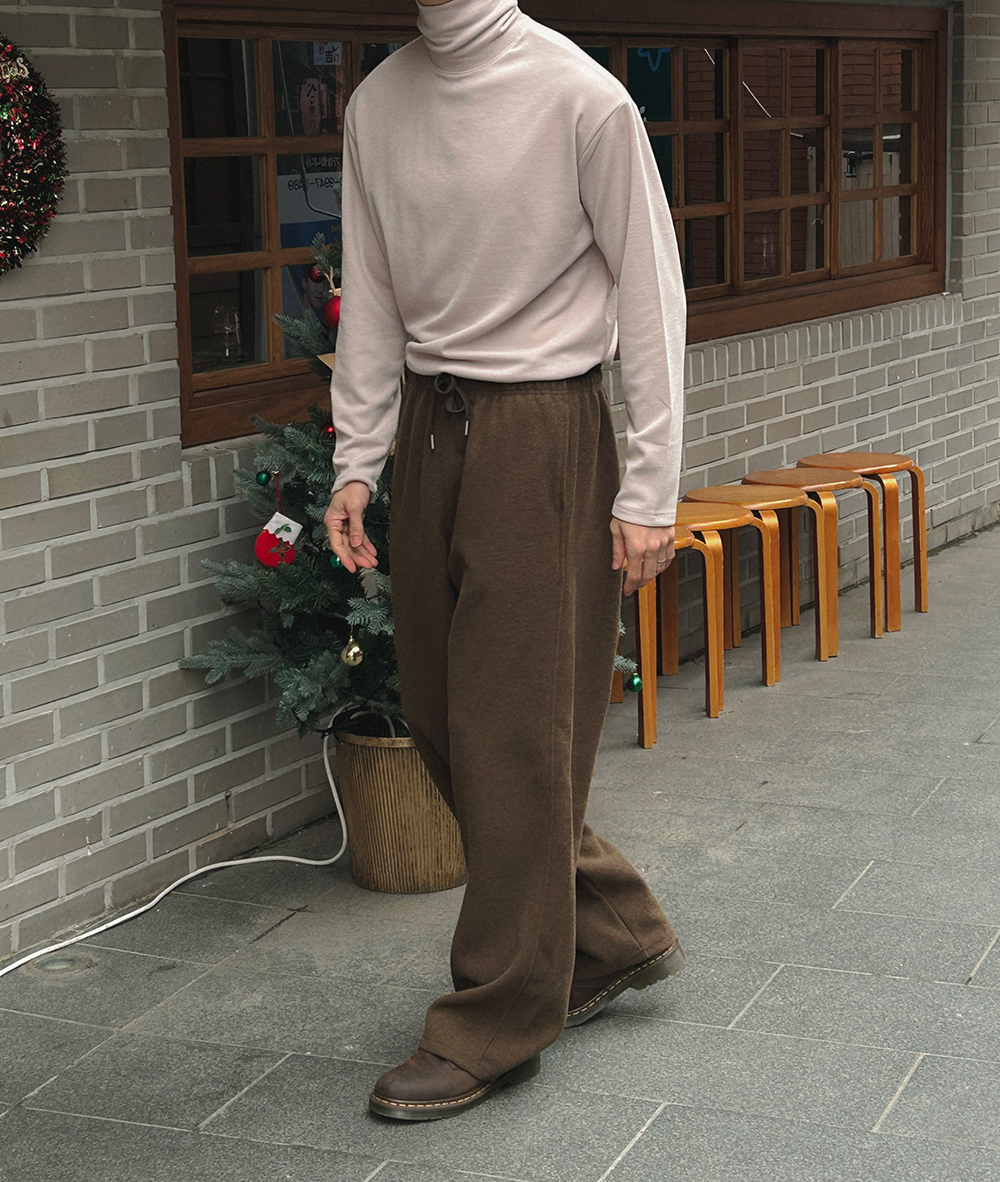 긴팔 티셔츠 모델 착용 이미지-S1L238