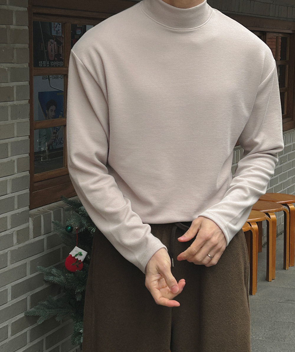 긴팔 티셔츠 모델 착용 이미지-S1L224