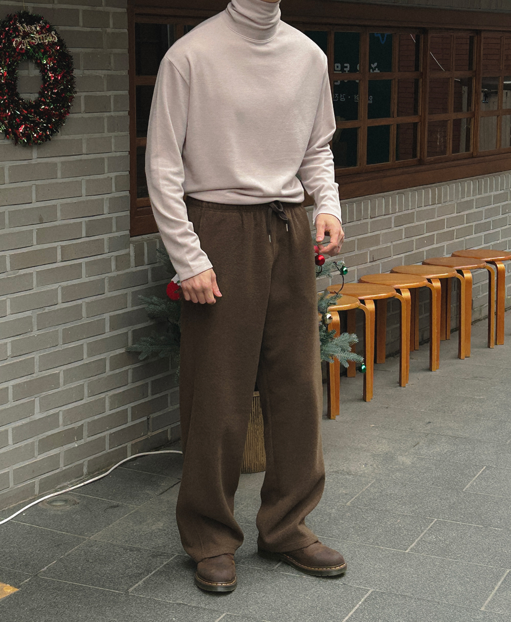 긴팔 티셔츠 모델 착용 이미지-S1L240