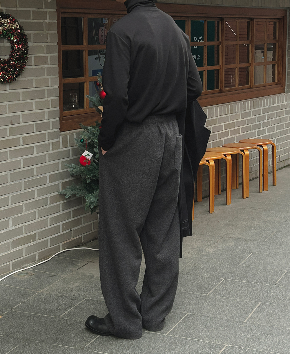 긴팔 티셔츠 모델 착용 이미지-S1L151