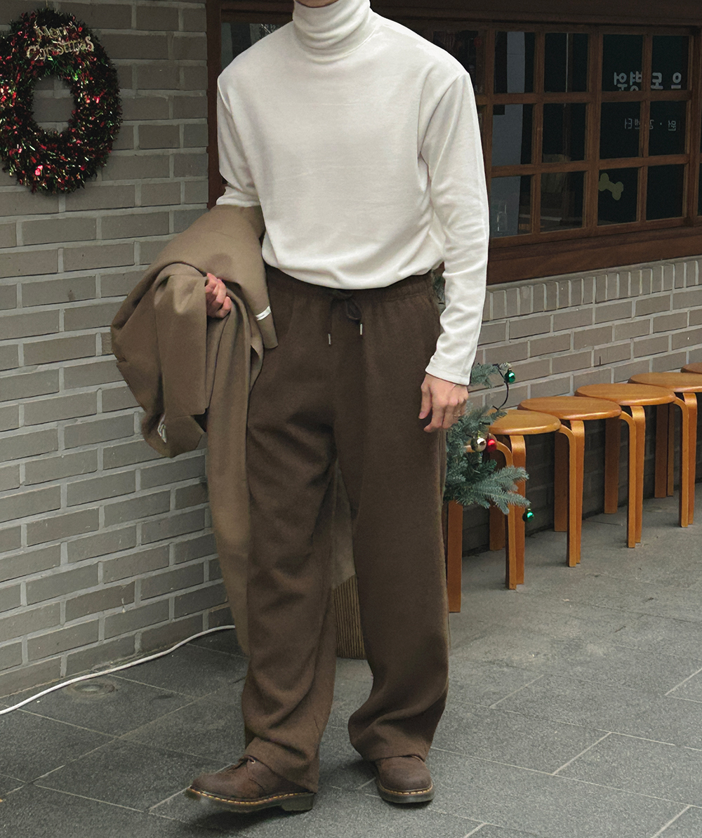 긴팔 티셔츠 모델 착용 이미지-S1L209