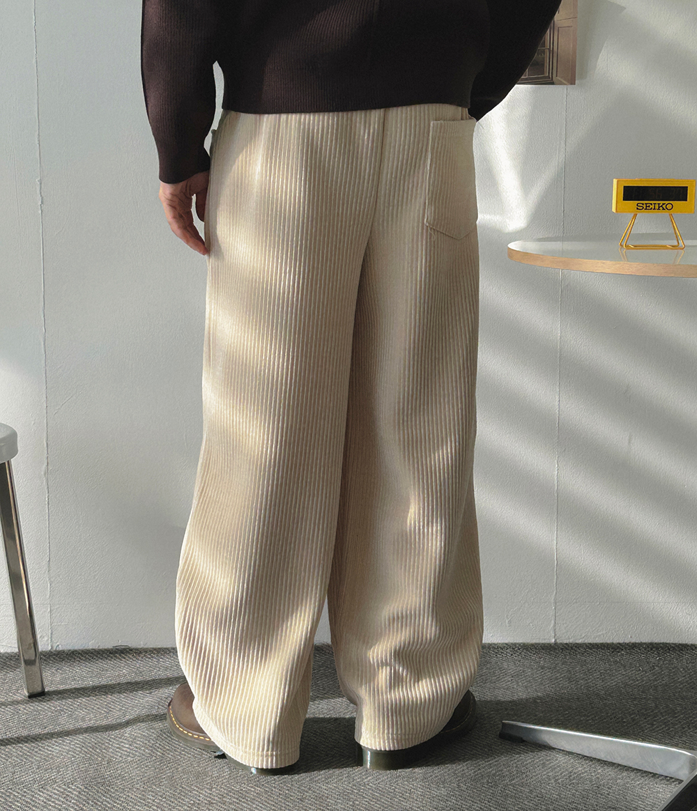 바지 모델 착용 이미지-S1L78