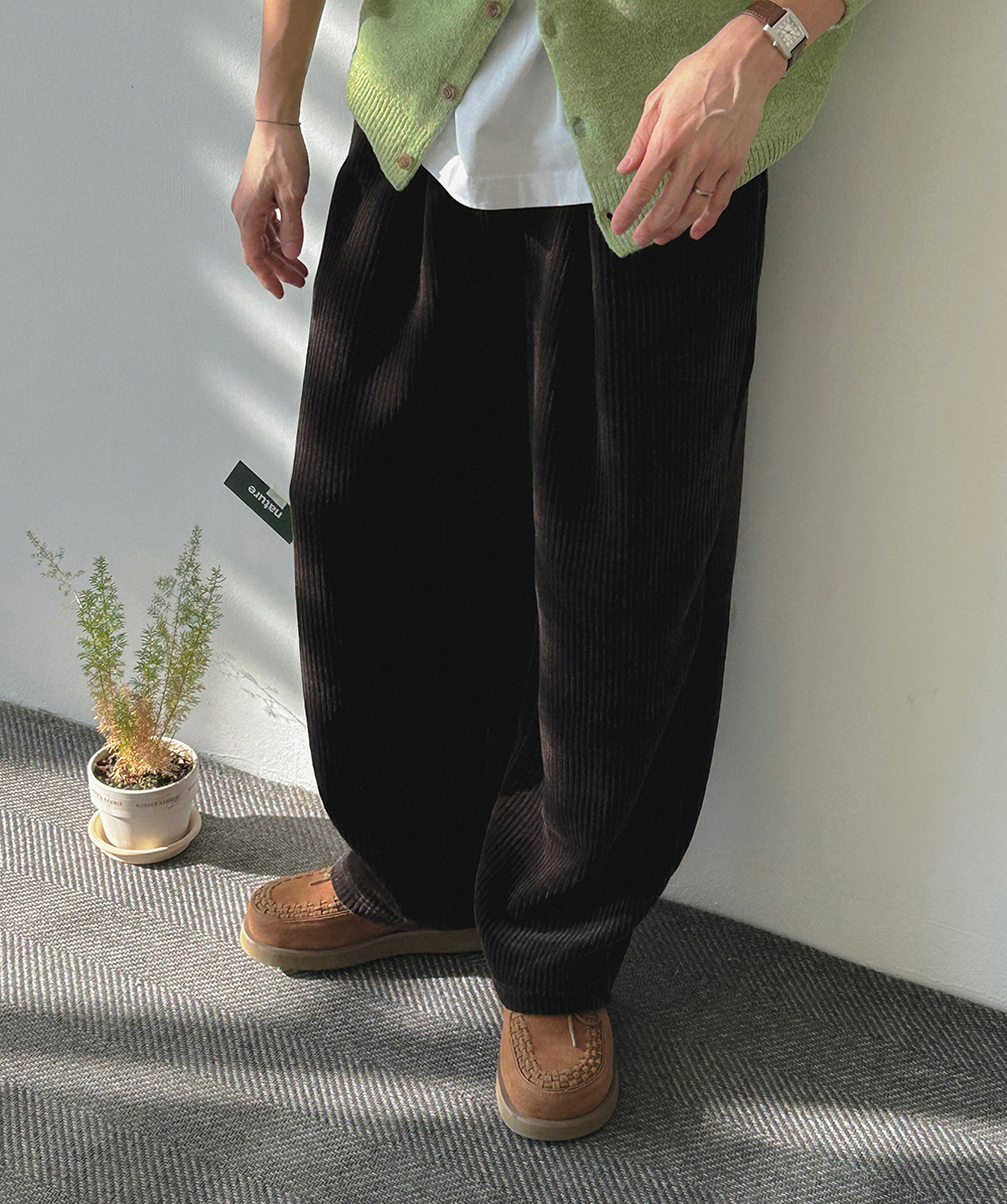 바지 모델 착용 이미지-S1L52