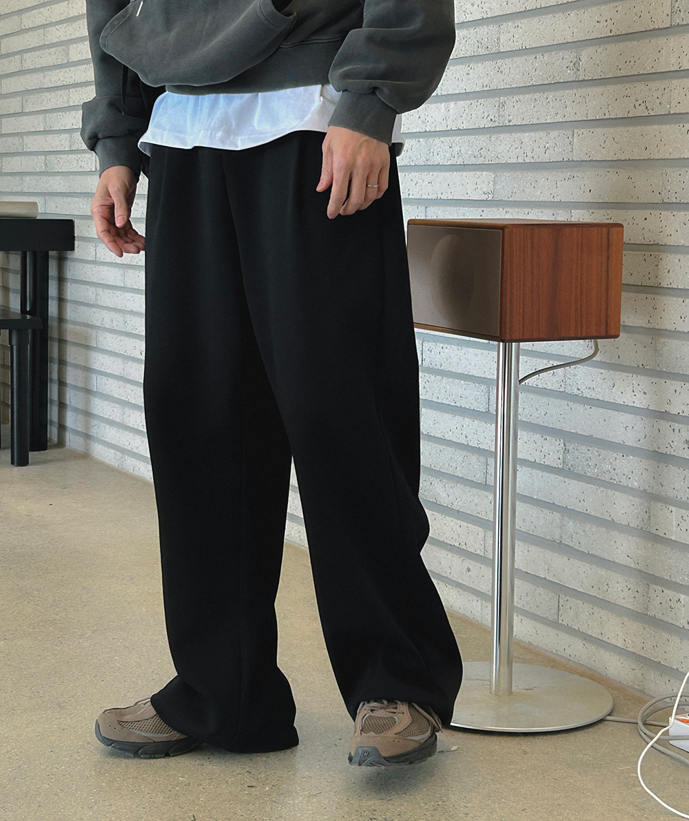 긴팔 티셔츠 모델 착용 이미지-S1L52