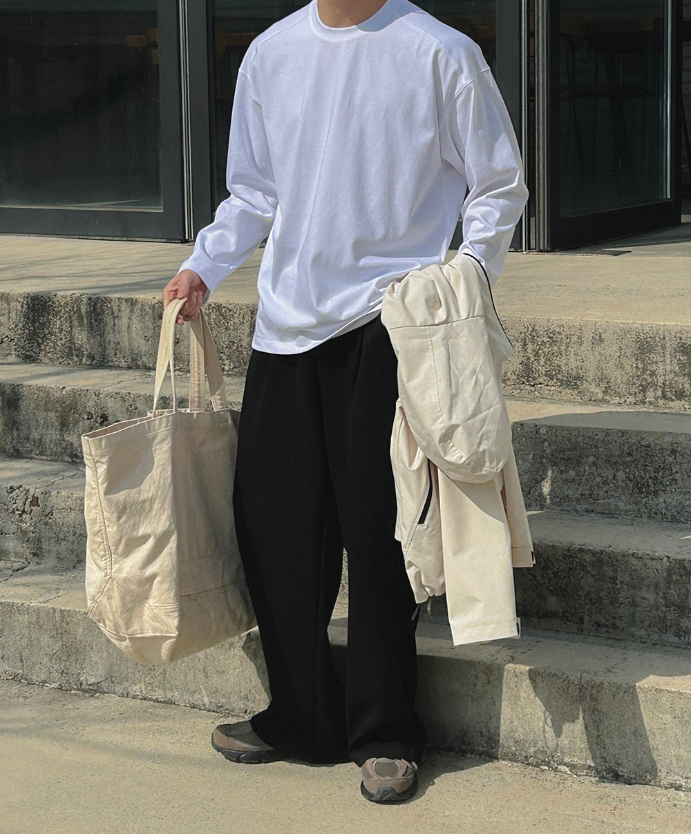 긴팔 티셔츠 모델 착용 이미지-S1L63