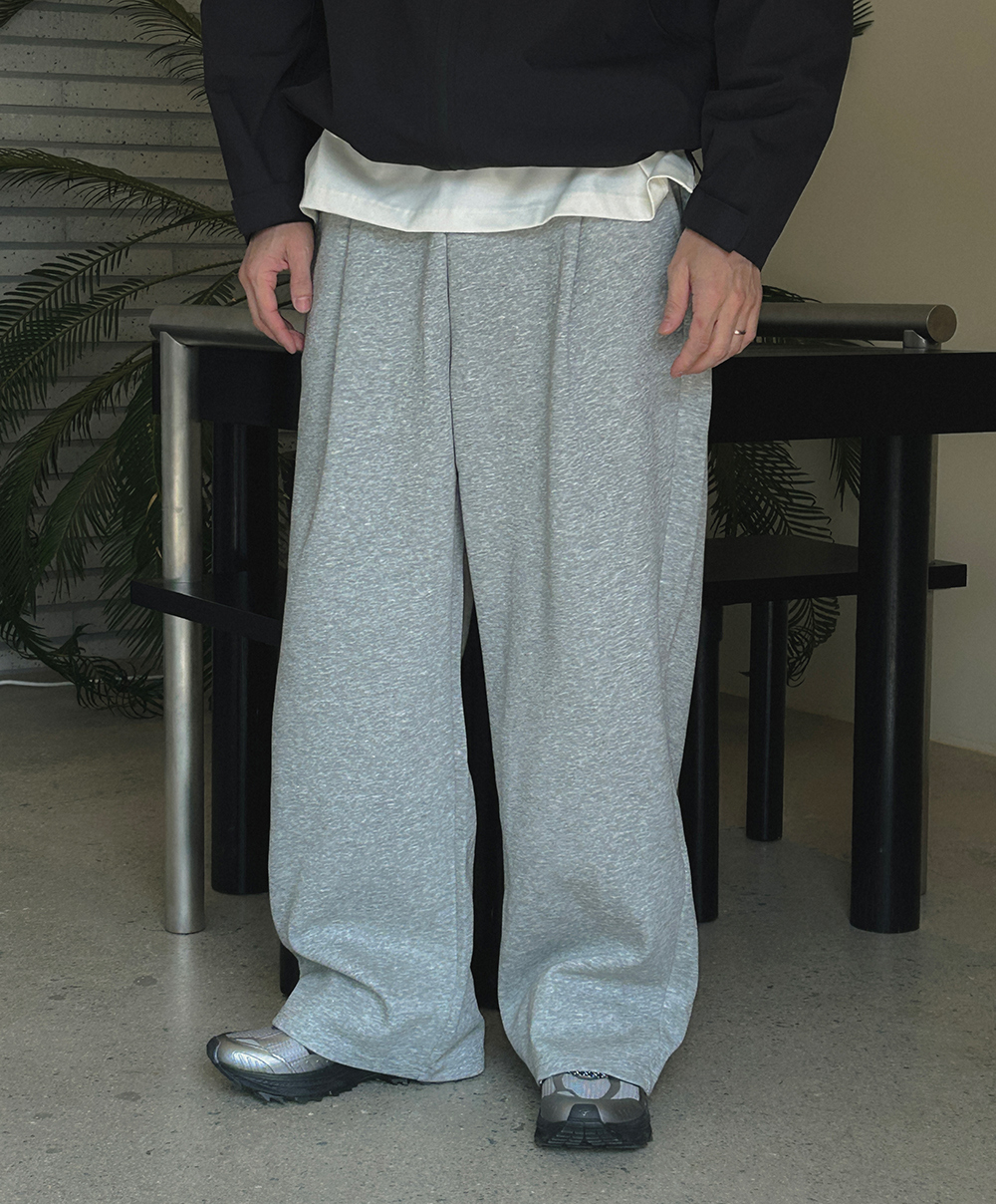 긴팔 티셔츠 모델 착용 이미지-S1L14