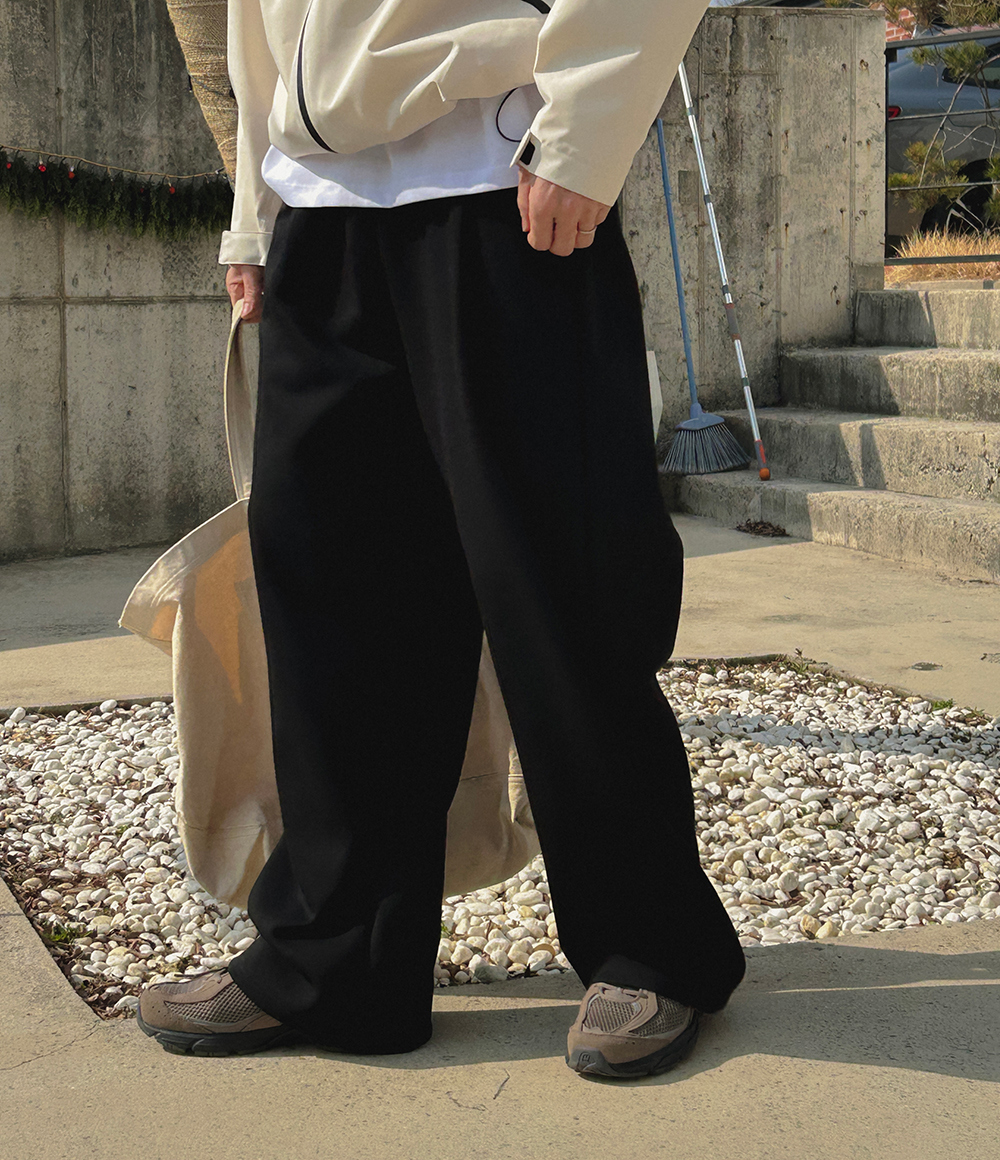 긴팔 티셔츠 모델 착용 이미지-S1L26