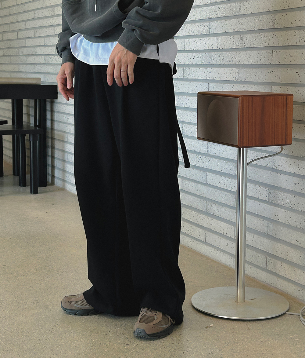 긴팔 티셔츠 모델 착용 이미지-S1L46