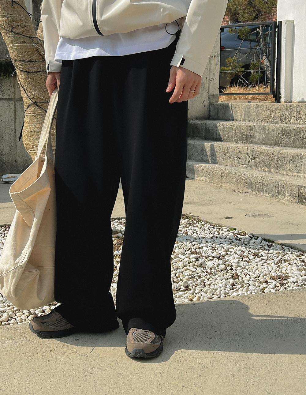 긴팔 티셔츠 모델 착용 이미지-S1L35