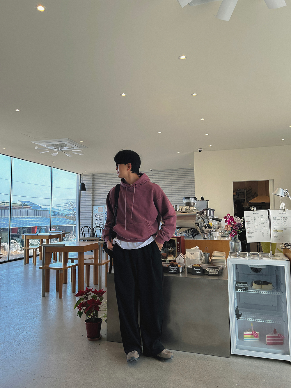 긴팔 티셔츠 모델 착용 이미지-S1L58