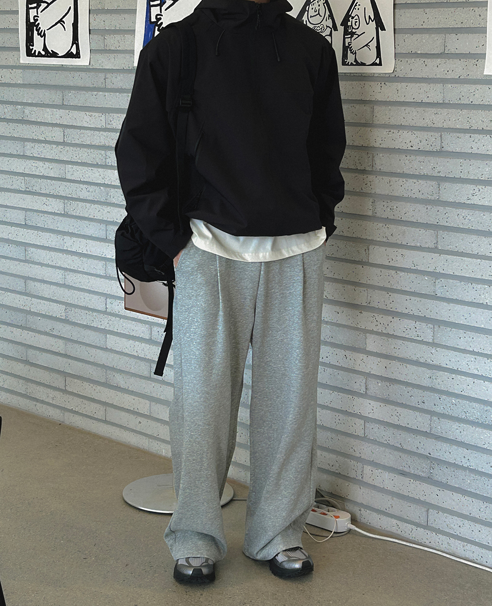 긴팔 티셔츠 모델 착용 이미지-S14L124