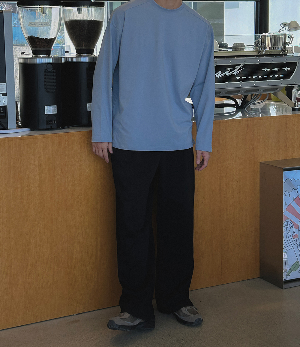 긴팔 티셔츠 모델 착용 이미지-S14L99