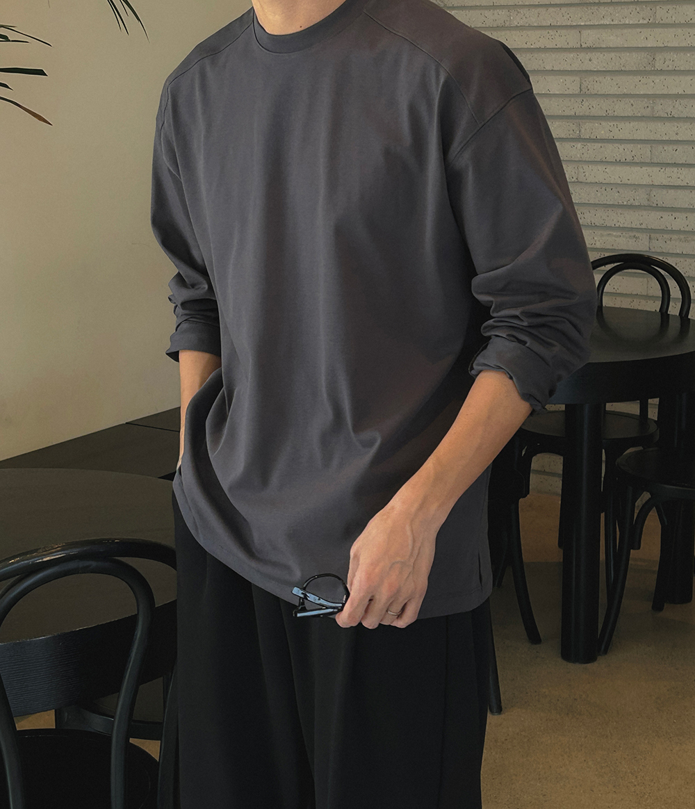 긴팔 티셔츠 모델 착용 이미지-S14L84