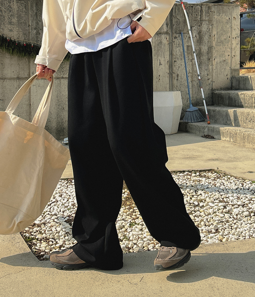 긴팔 티셔츠 모델 착용 이미지-S1L32