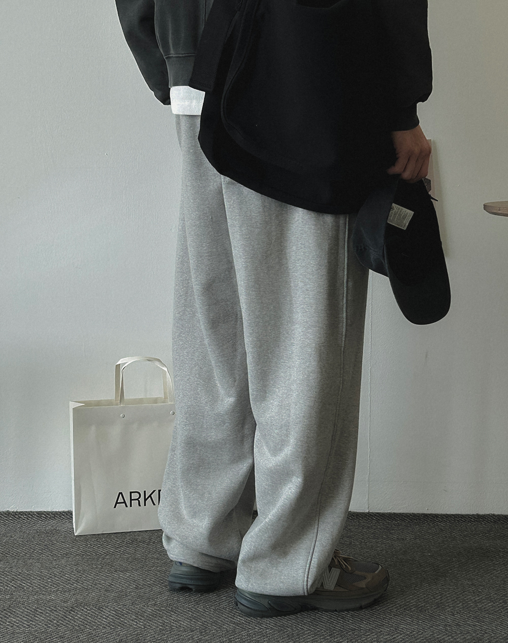 코트 모델 착용 이미지-S1L7