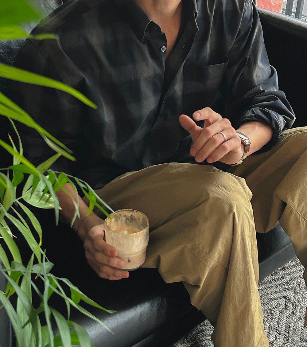 반팔 티셔츠 모델 착용 이미지-S1L7