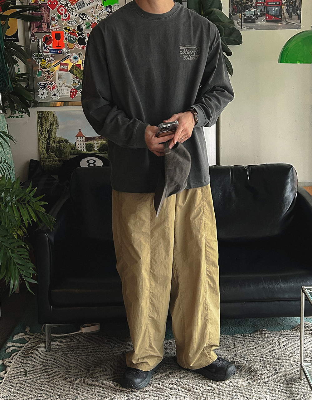 반팔 티셔츠 모델 착용 이미지-S1L38