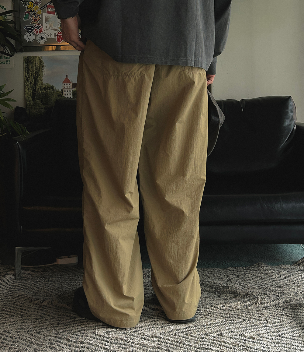 반팔 티셔츠 모델 착용 이미지-S1L41