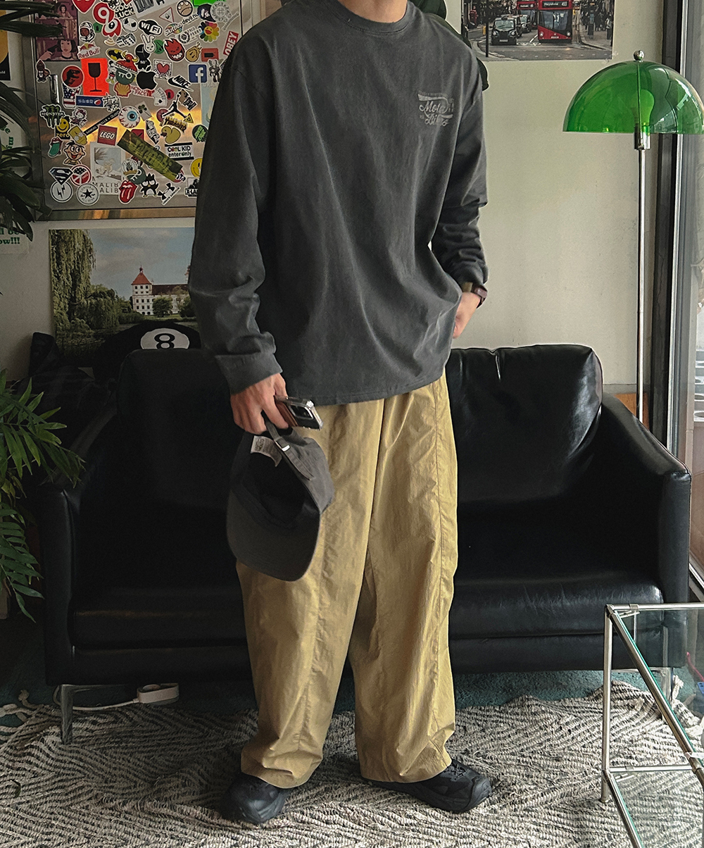 반팔 티셔츠 모델 착용 이미지-S1L44