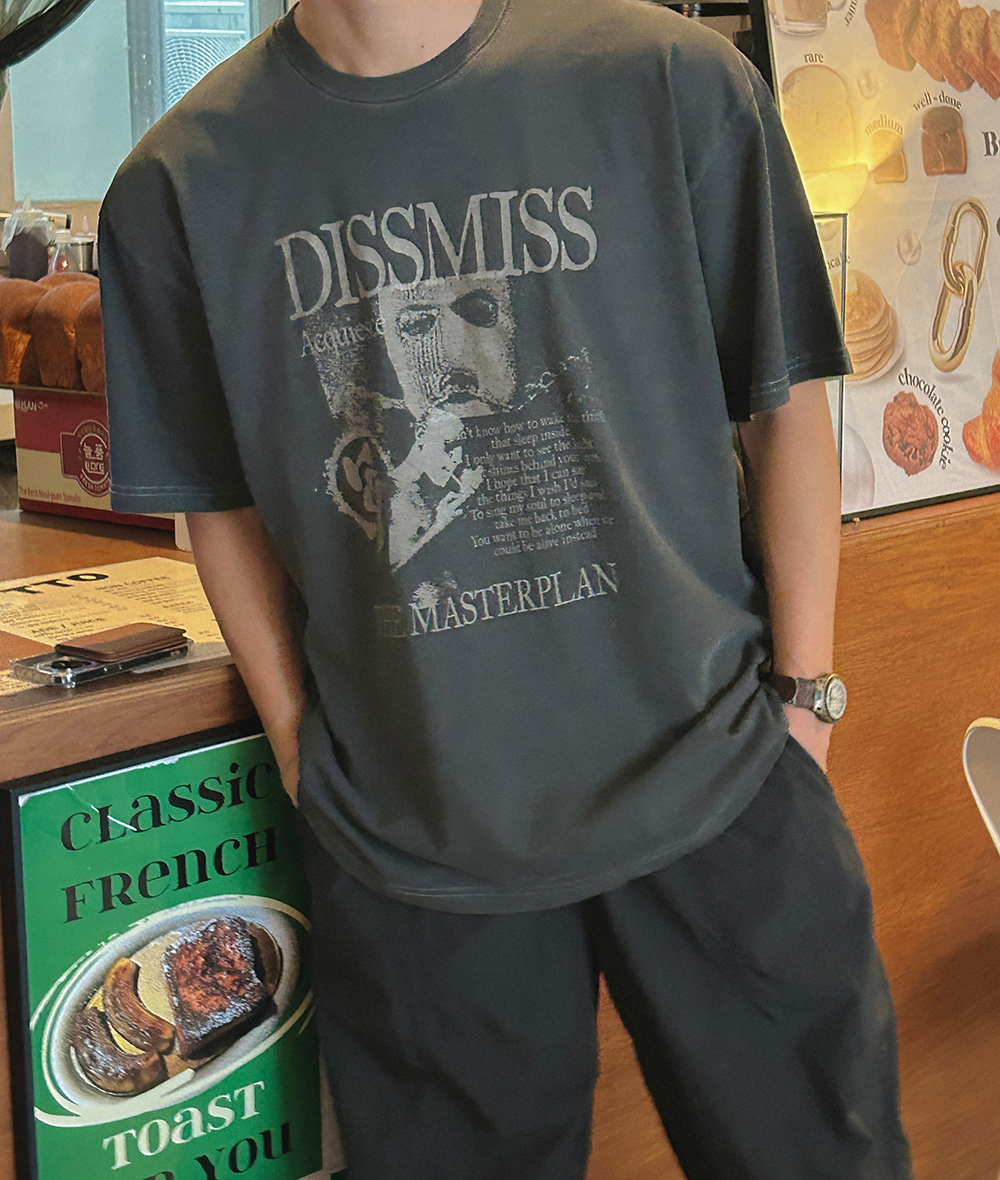 반팔 티셔츠 모델 착용 이미지-S1L75