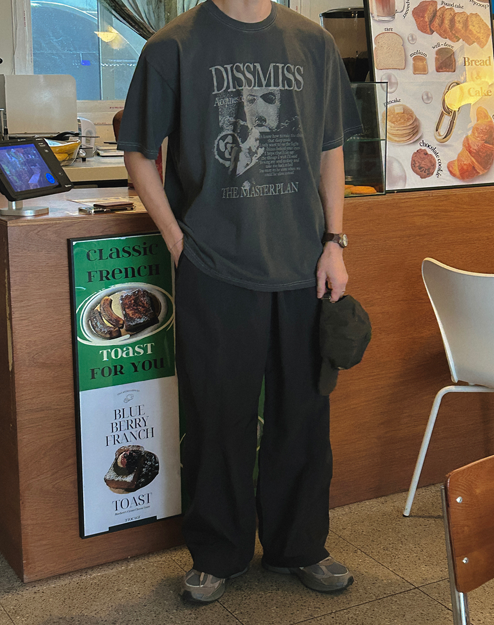 반팔 티셔츠 모델 착용 이미지-S1L76