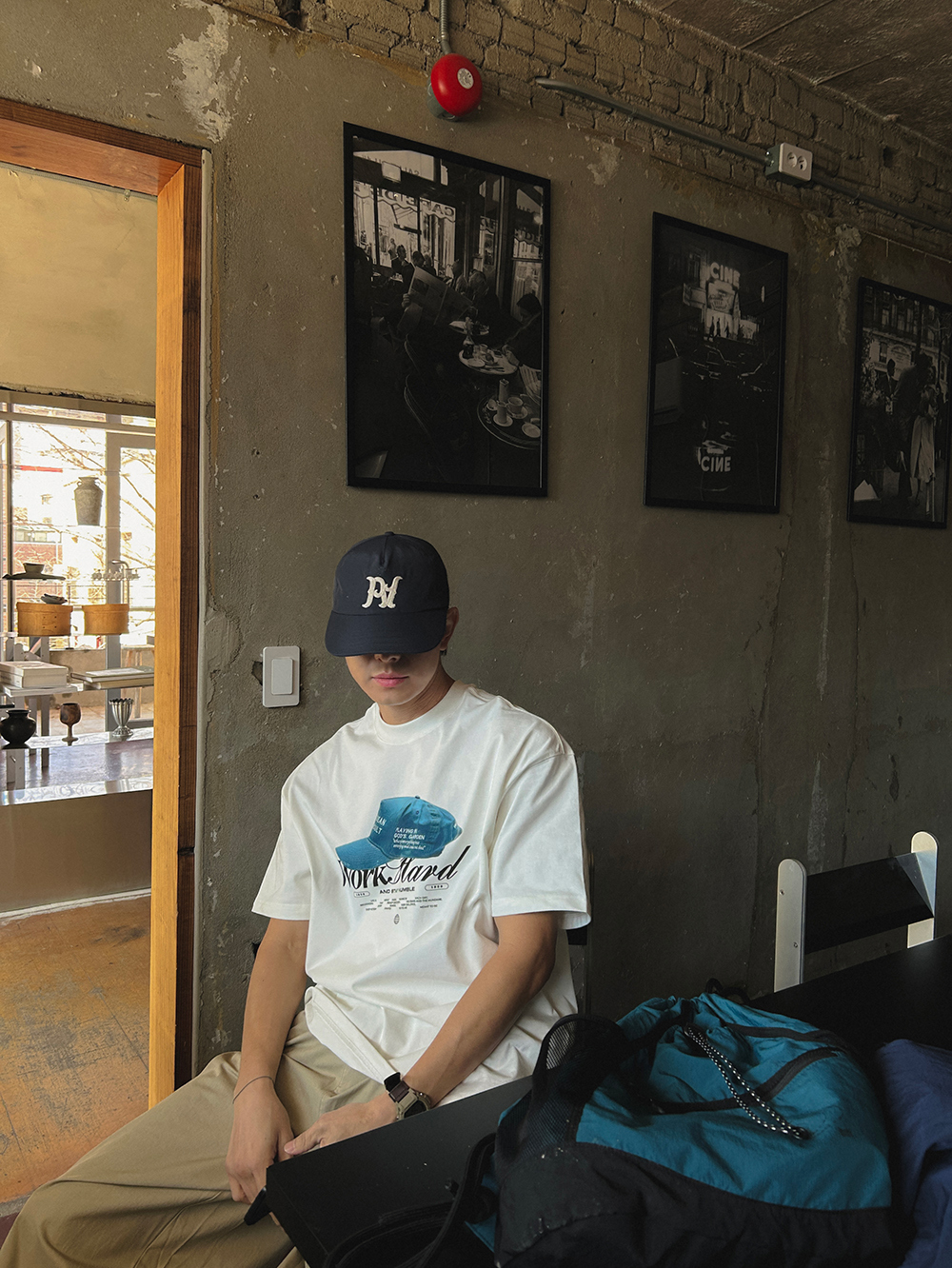 재킷 모델 착용 이미지-S1L7