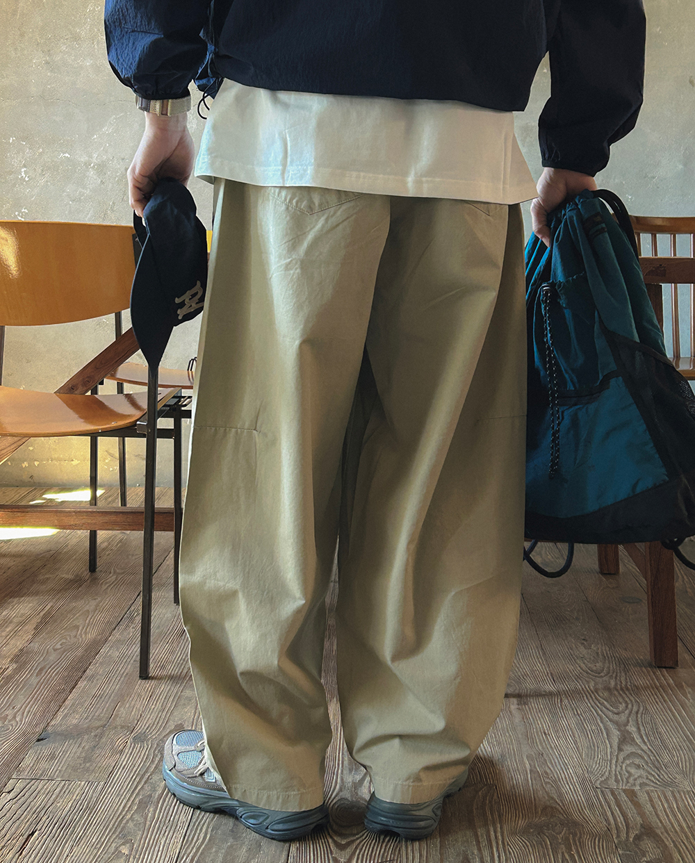 재킷 모델 착용 이미지-S5L7