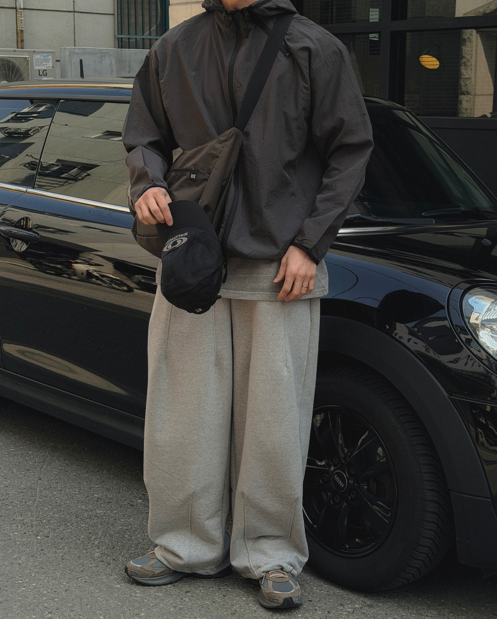 반팔 티셔츠 모델 착용 이미지-S1L71