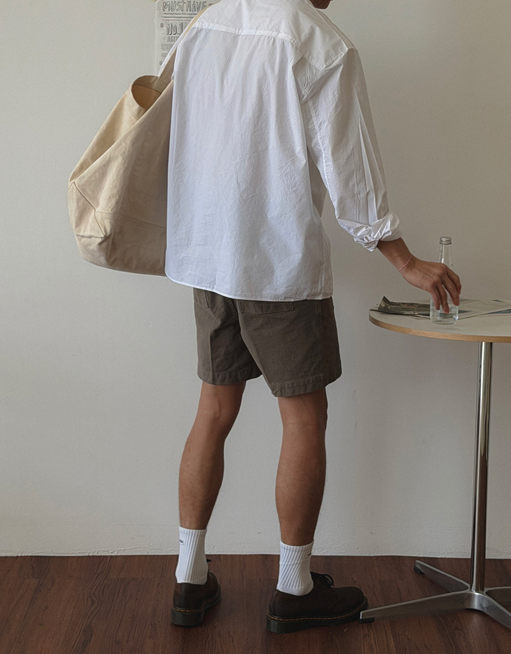 반바지 모델 착용 이미지-S1L26