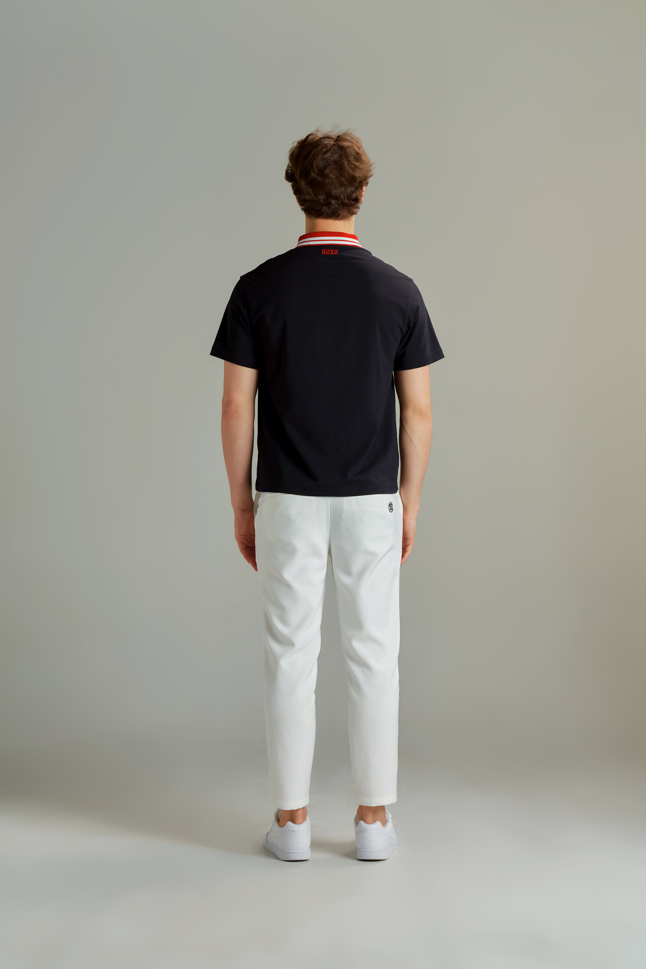 반팔 티셔츠 모델 착용 이미지-S14L11