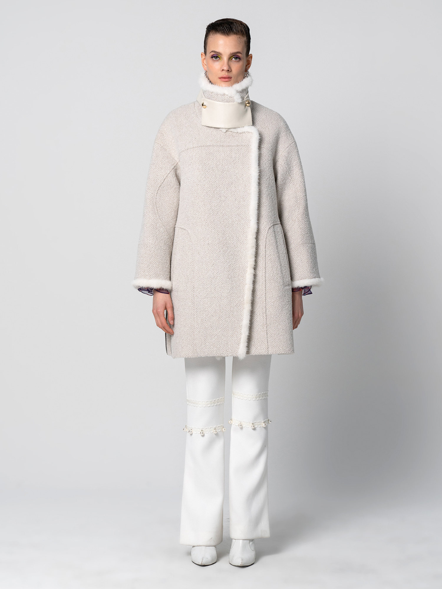 White Fur Trimming Wool Coat with Elbow Patch