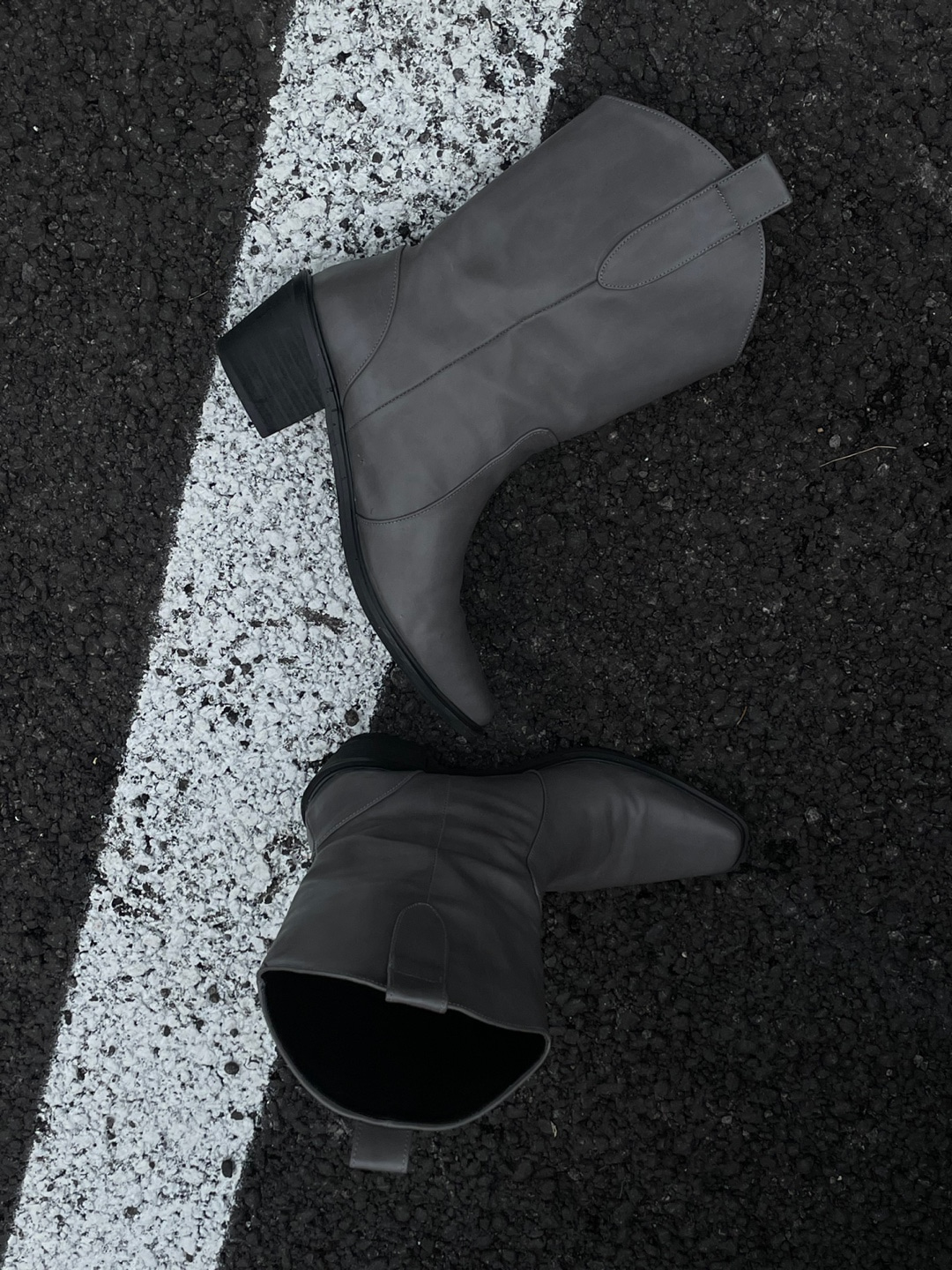 Guddy grey boots