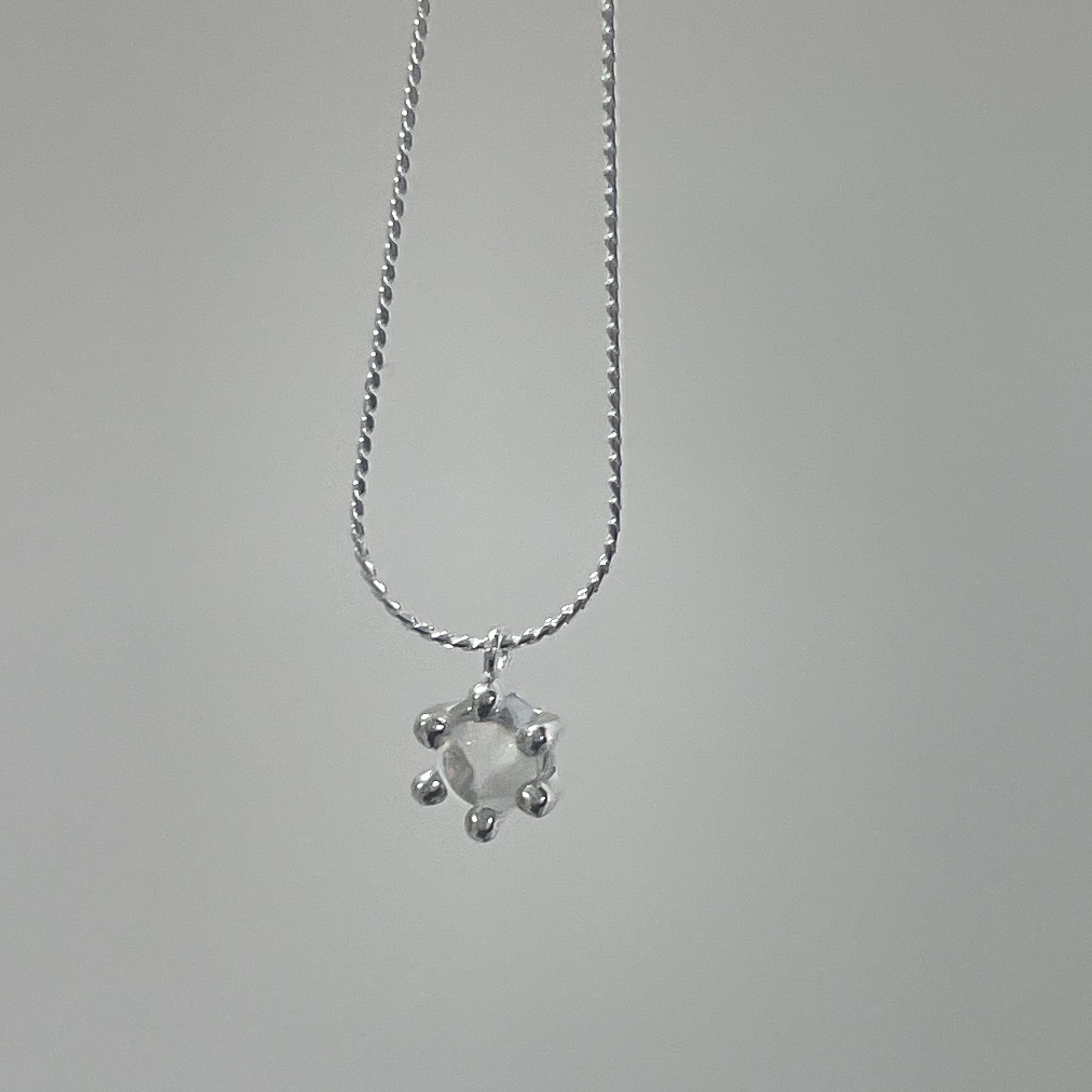 하이메 bold mushroom necklace (natural gemstone)
