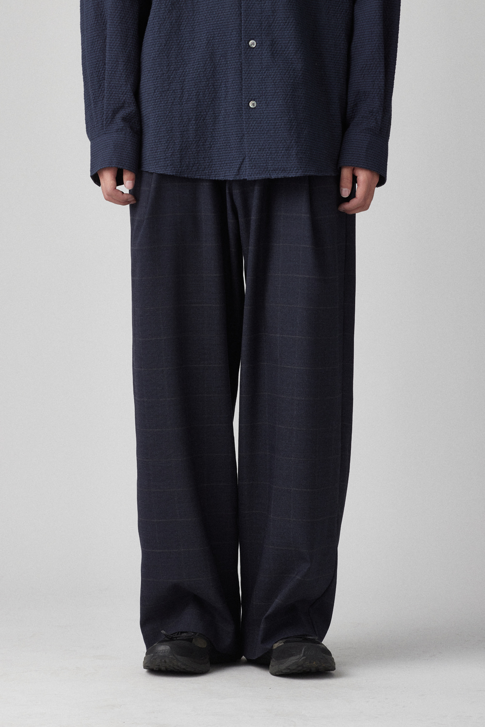 Deep Pleats Trousers Blue Charcoal Check Wool
