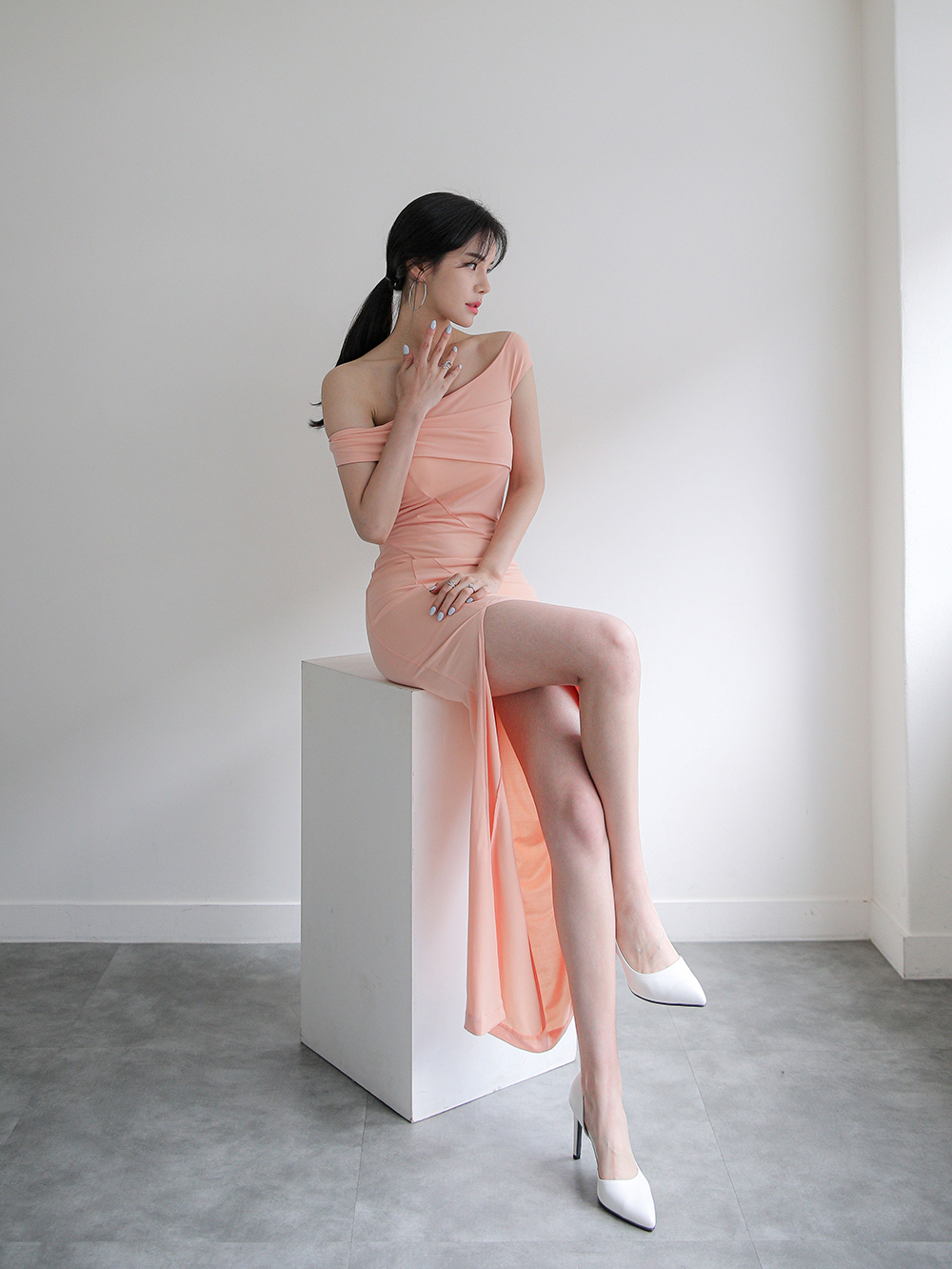 ドレス モデル画像-S1L26