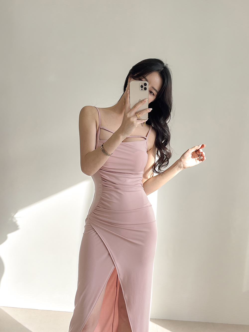 ドレス モデル画像-S1L24