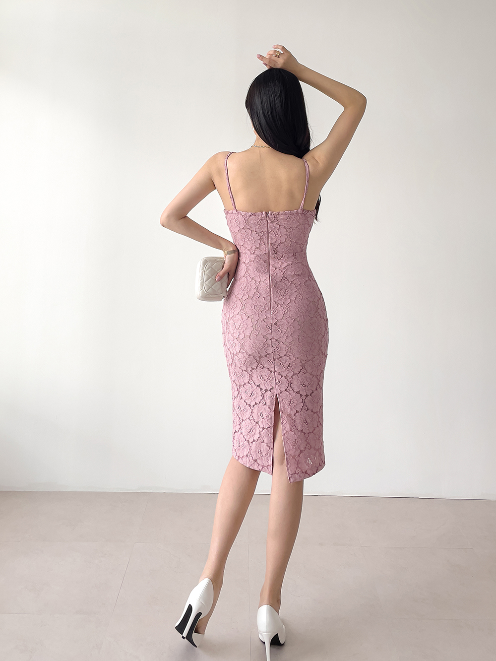 ドレス モデル画像-S1L16