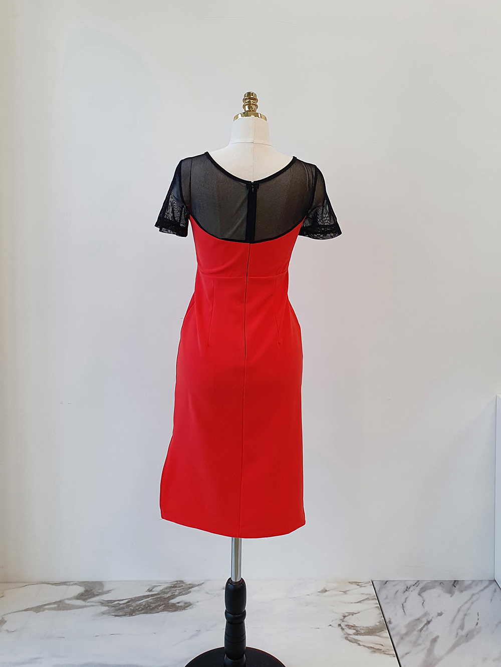 dress red color image-S1L18