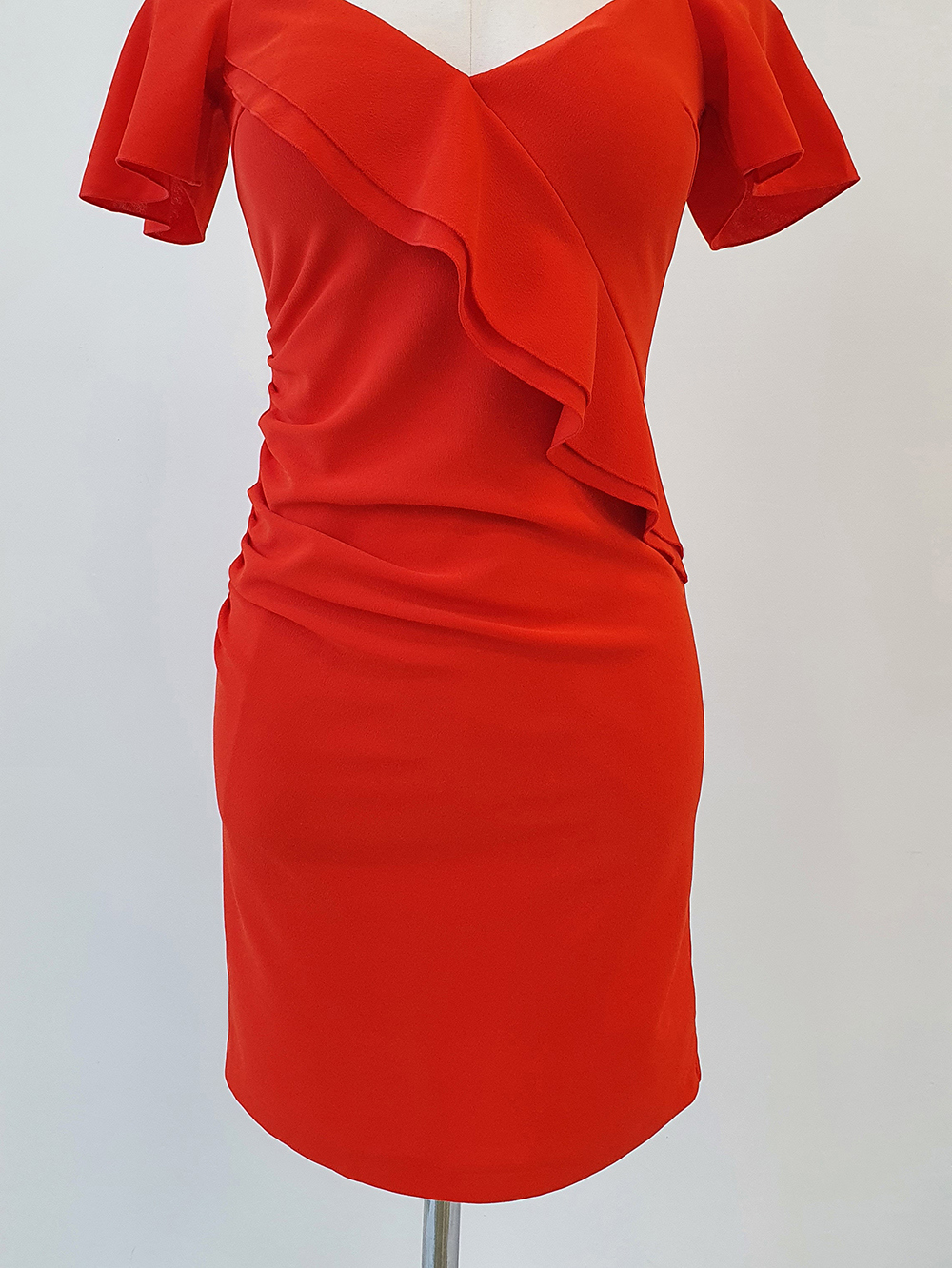 dress red color image-S1L16