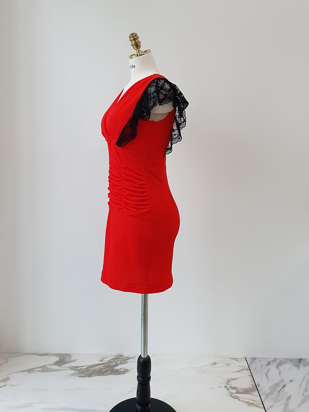 dress red color image-S1L15