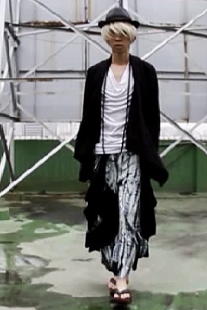 VIDEO (ByTheR string wing pants)