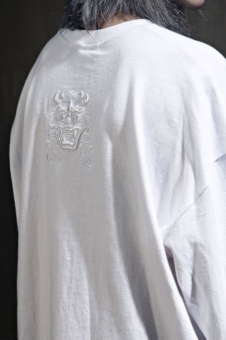 Mukha embroidered long sleeve white