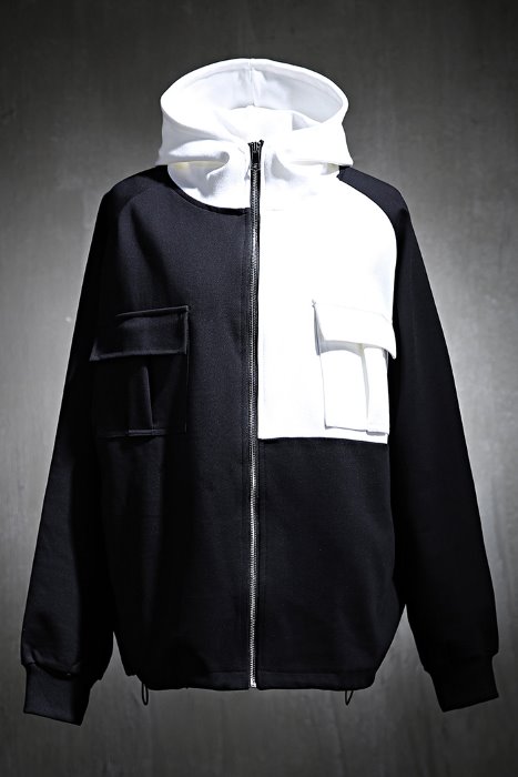 Pocket-colored raglan hooded zip-up