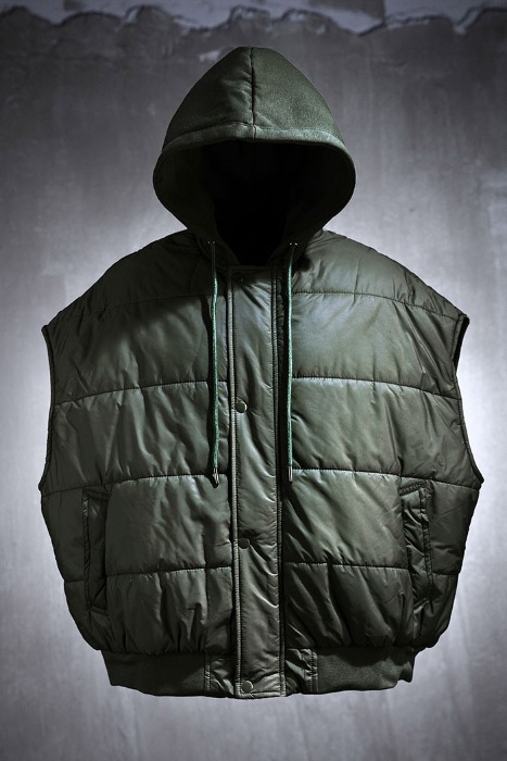 Oversized hooded Wellon padded vest