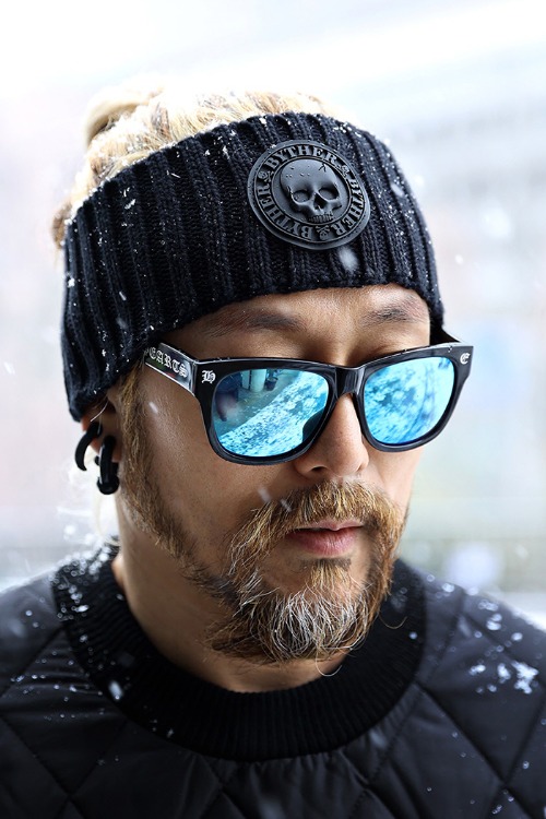 ByTheR Embossed Skull Louver Patch Knitted Headband